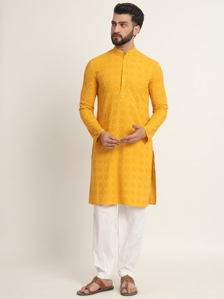 Bhaane Embroidered Kurta