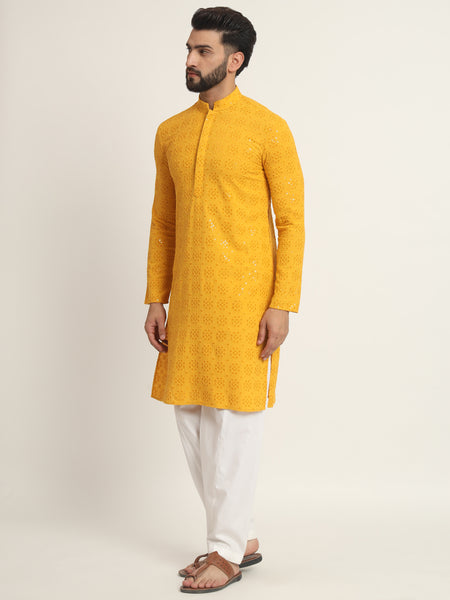 Bhaane Embroidered Kurta