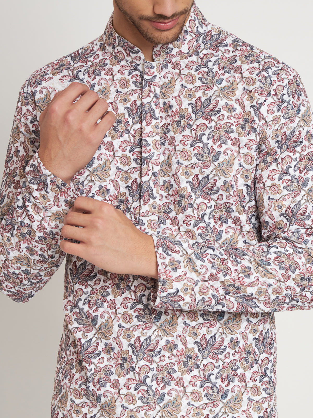 Nazraana Embroidered Kurta