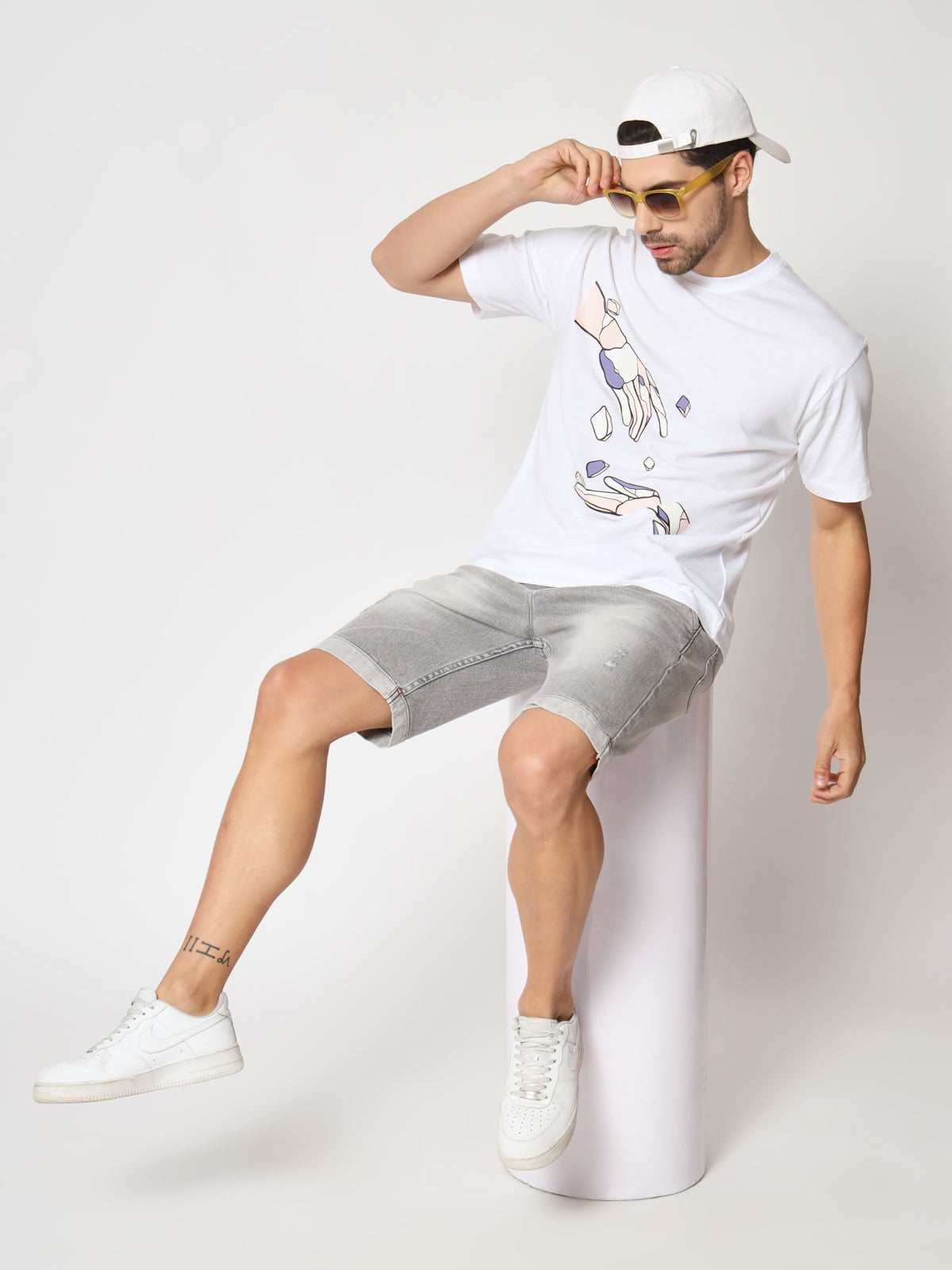 Hand Of God White Colour Oversized T-Shirt