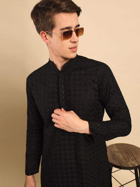 Ananth Embroidered Kurta
