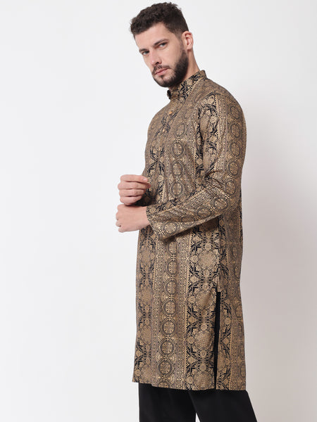 Nazaakat Kurta
